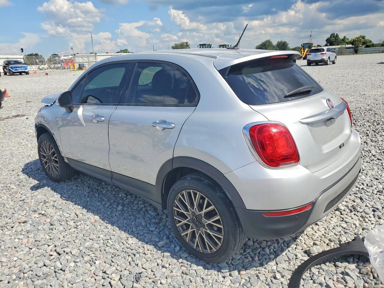 2016 Fiat 500X Trekking - zdjęcie 2
