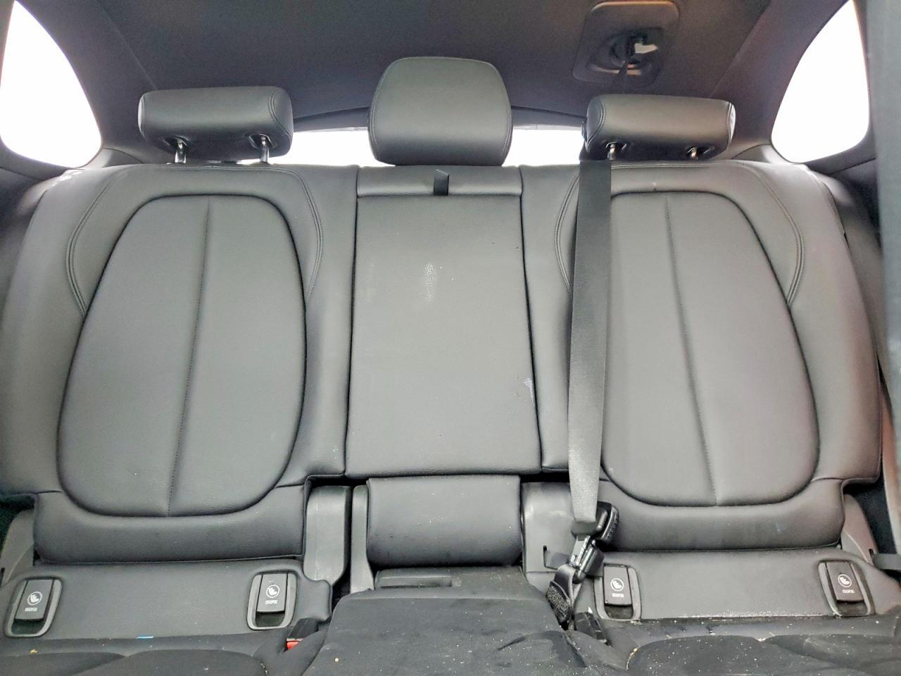 2016 BMW X1 xDrive28I - zdjęcie 10