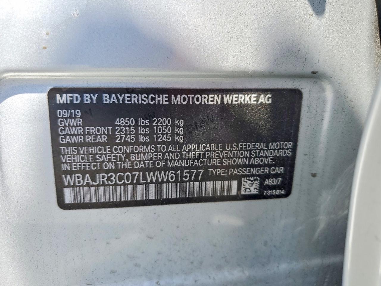2020 BMW 530 I - zdjęcie 12