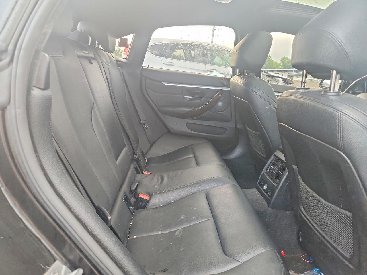 2015 BMW Seria 4 435i - zdjęcie 10