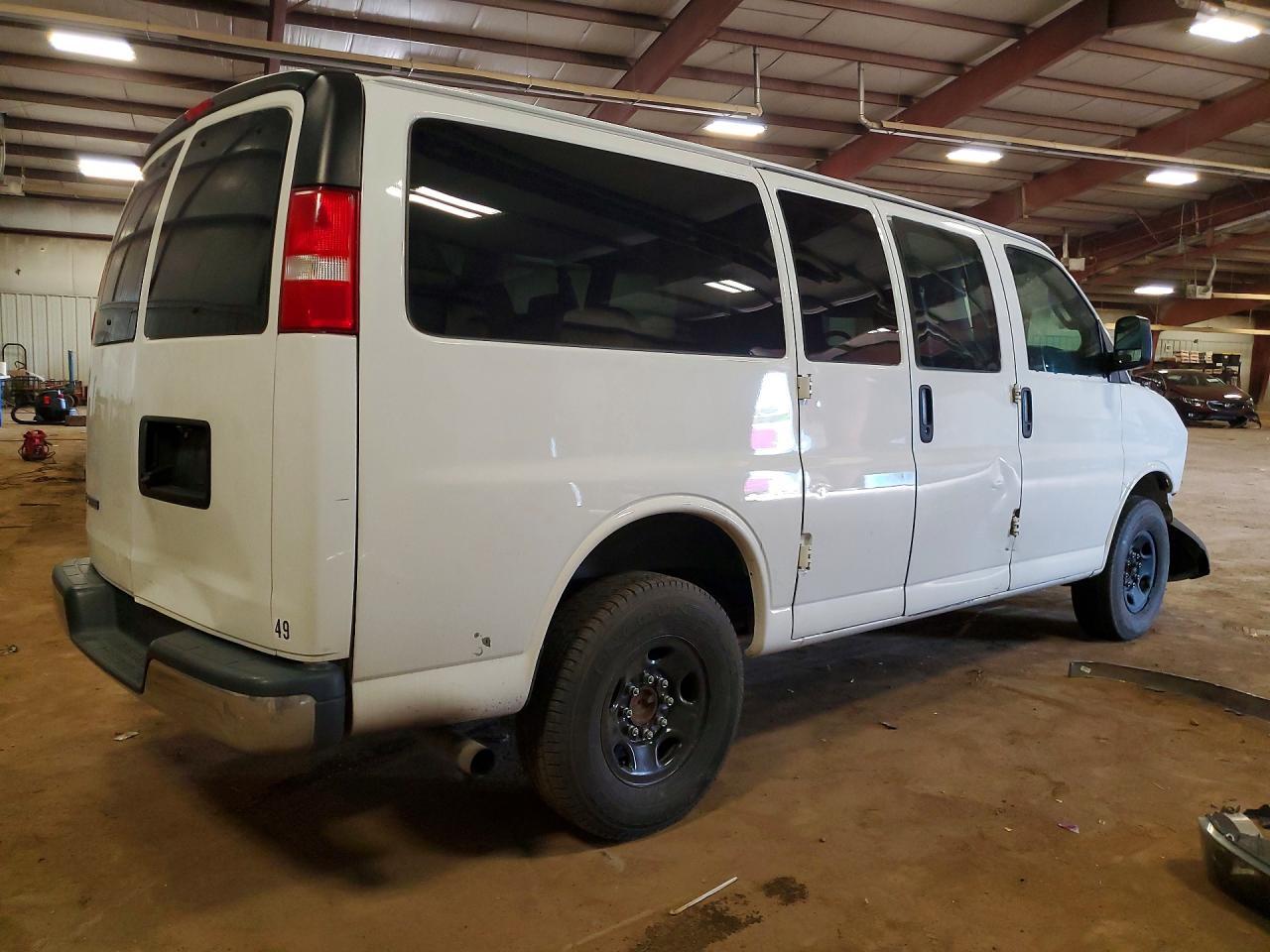 2019 Chevrolet Express G2500 Lt - zdjęcie 3