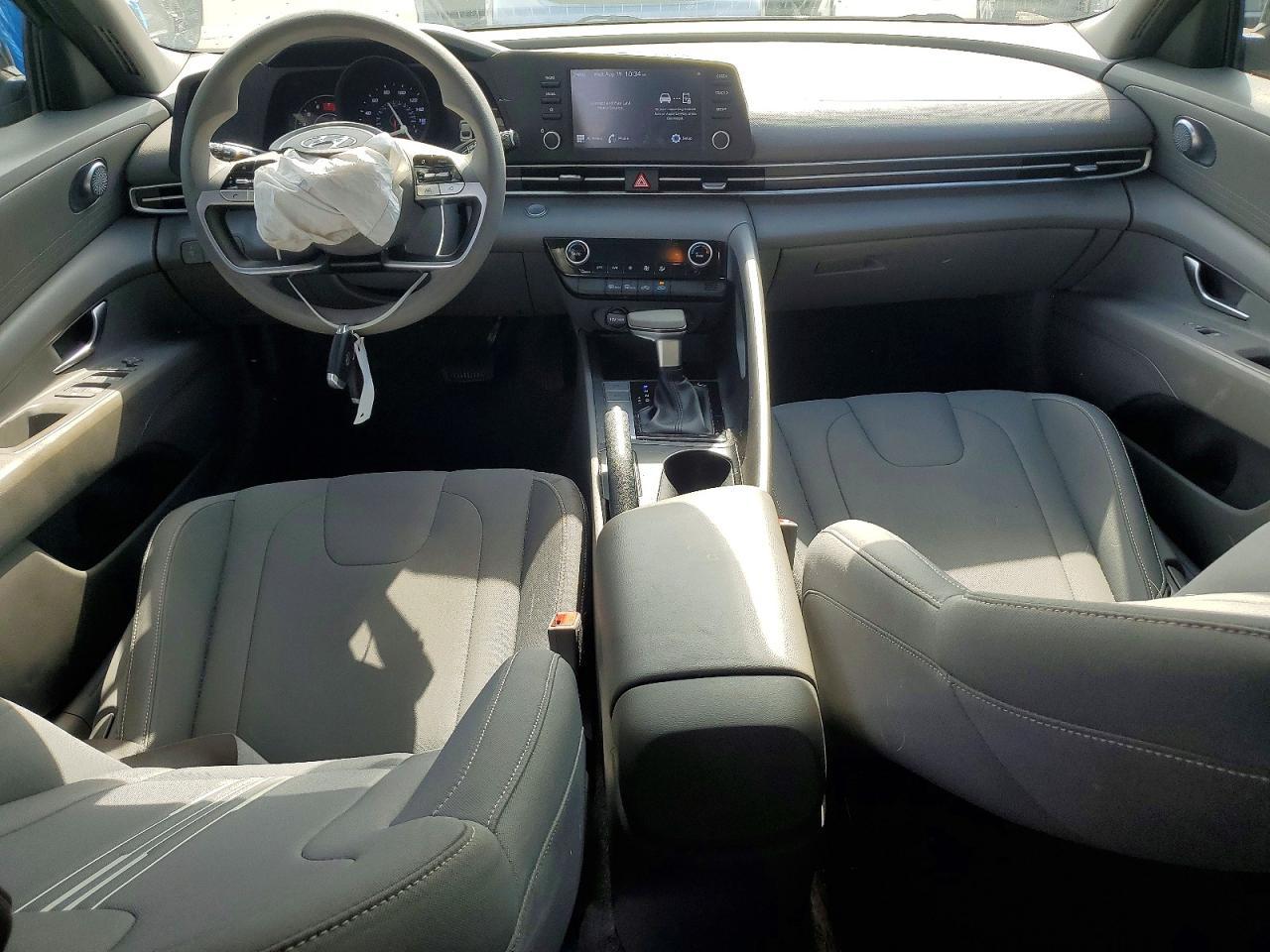 2021 Hyundai Elantra Sel - zdjęcie 8