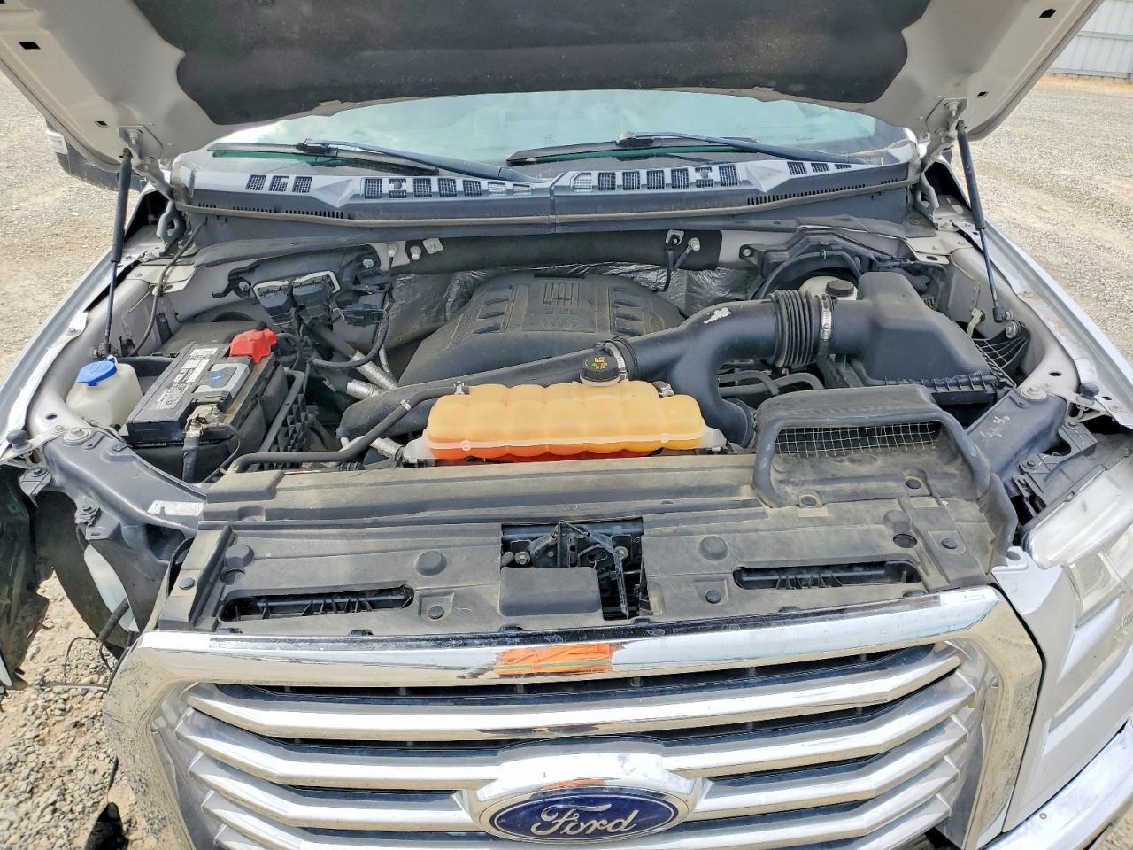 2015 Ford F150 Supercrew - zdjęcie 11
