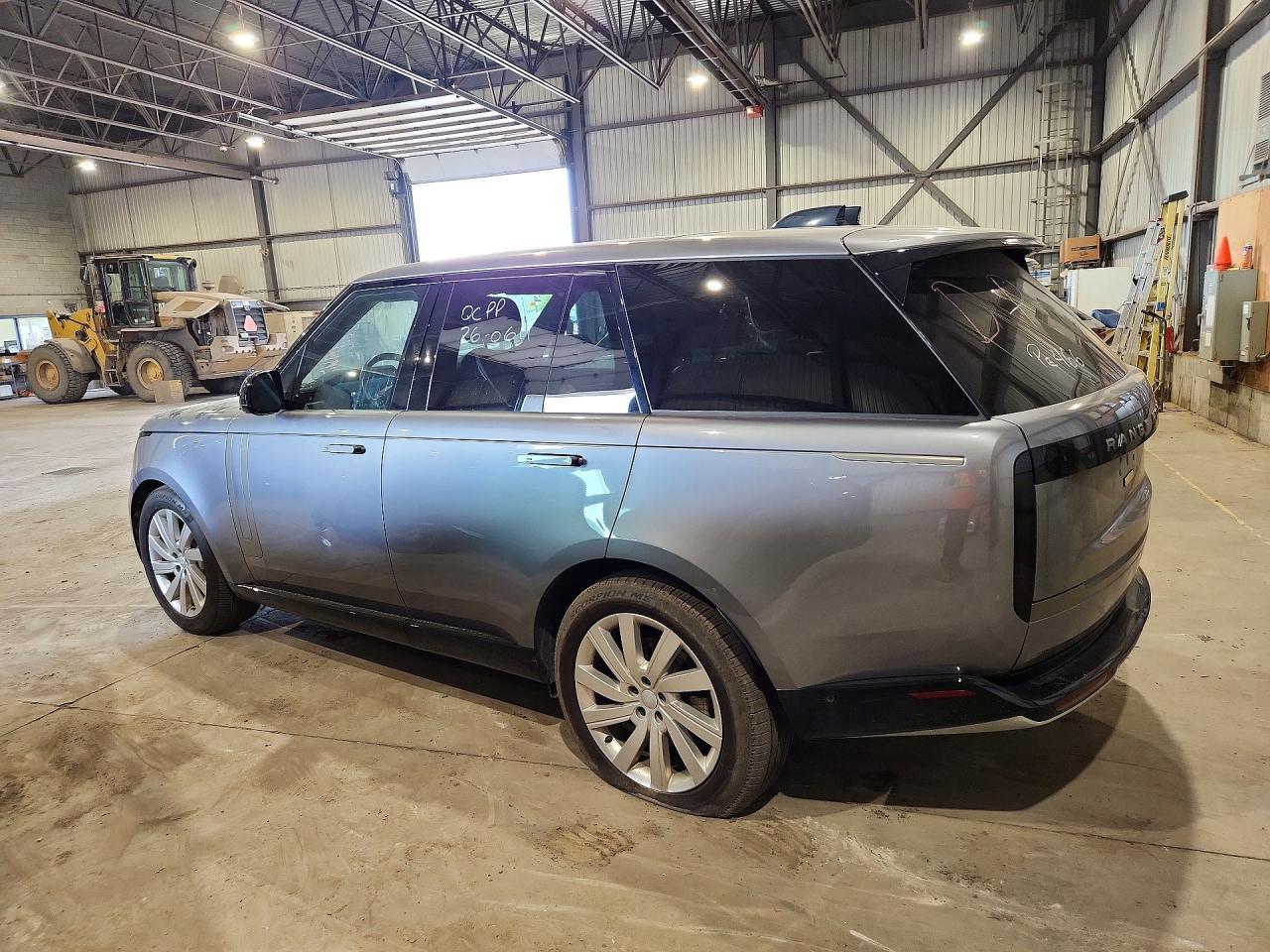 2025 Land Rover Range Rover Se - zdjęcie 2