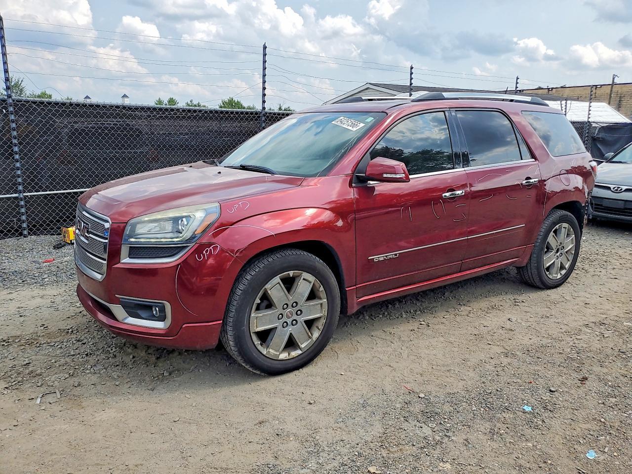 2016 GMC Acadia Denali - zdjęcie główne