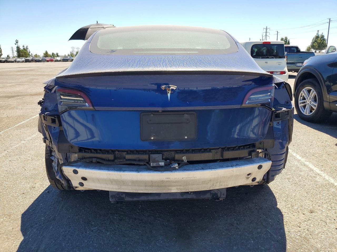 2020 Tesla Model 3 - zdjęcie 6