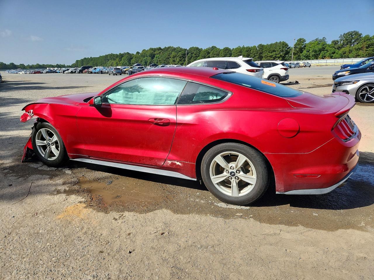 2020 Ford Mustang - zdjęcie 2