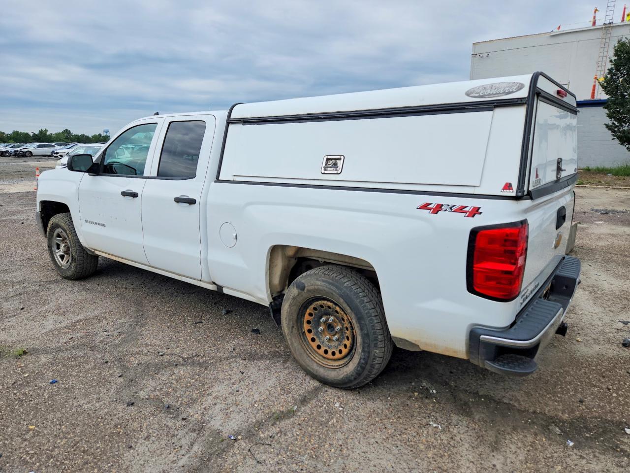 2018 Chevrolet Silverado K1500 - zdjęcie 2
