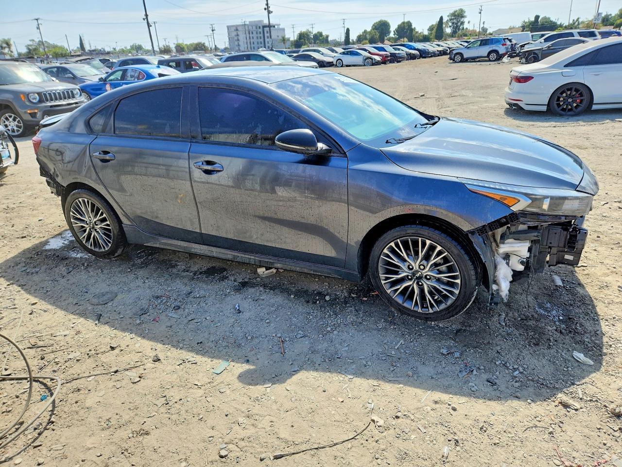 2022 Kia Forte Gt Line - zdjęcie 4