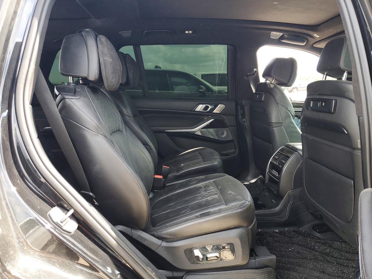 2019 BMW X7 xDrive50I - zdjęcie 11