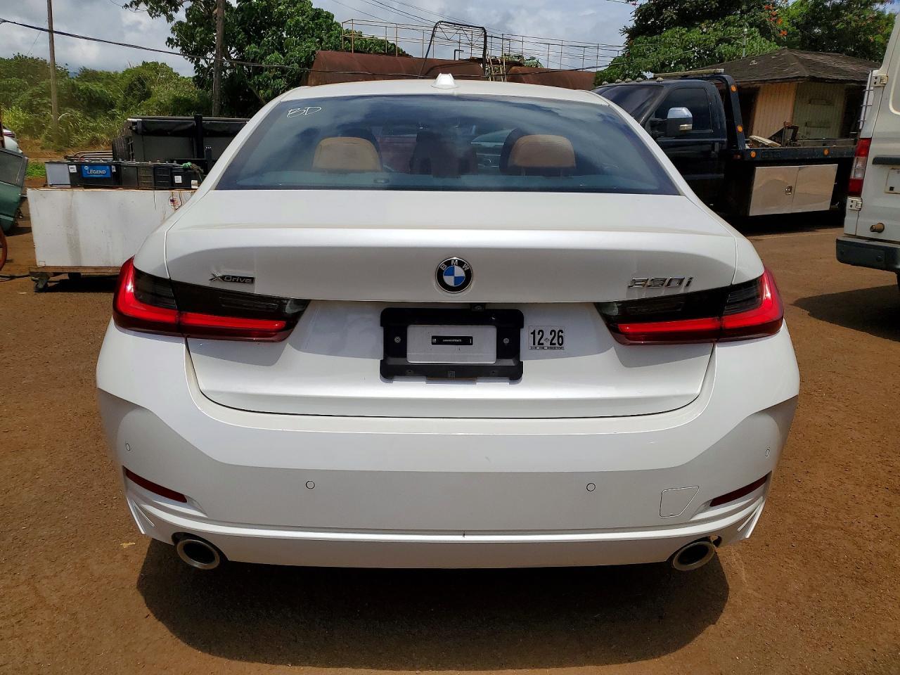 2026 BMW Seria 3 330i - zdjęcie 6