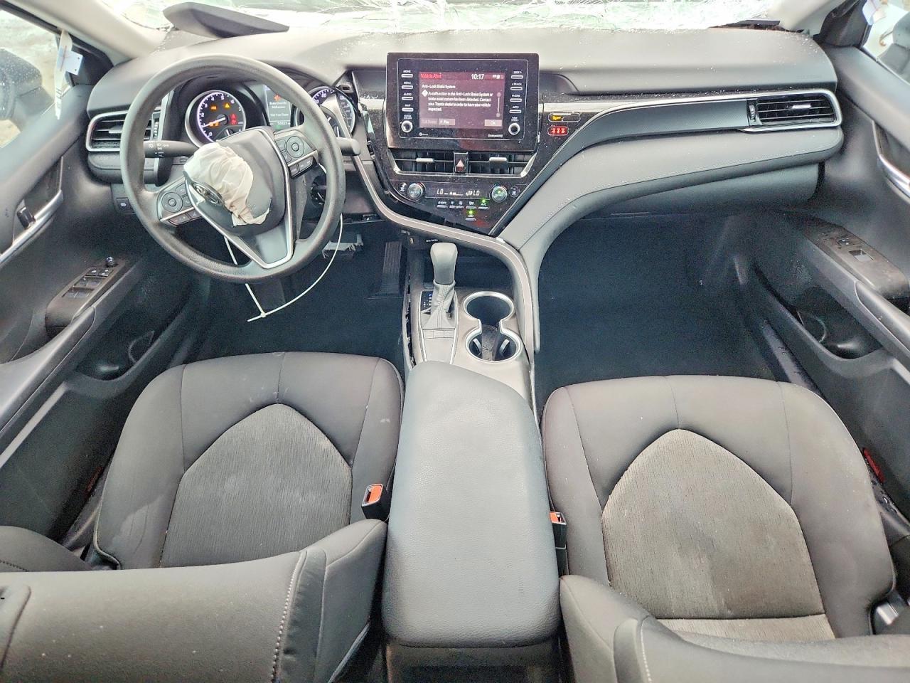 2023 Toyota Camry Le - zdjęcie 8