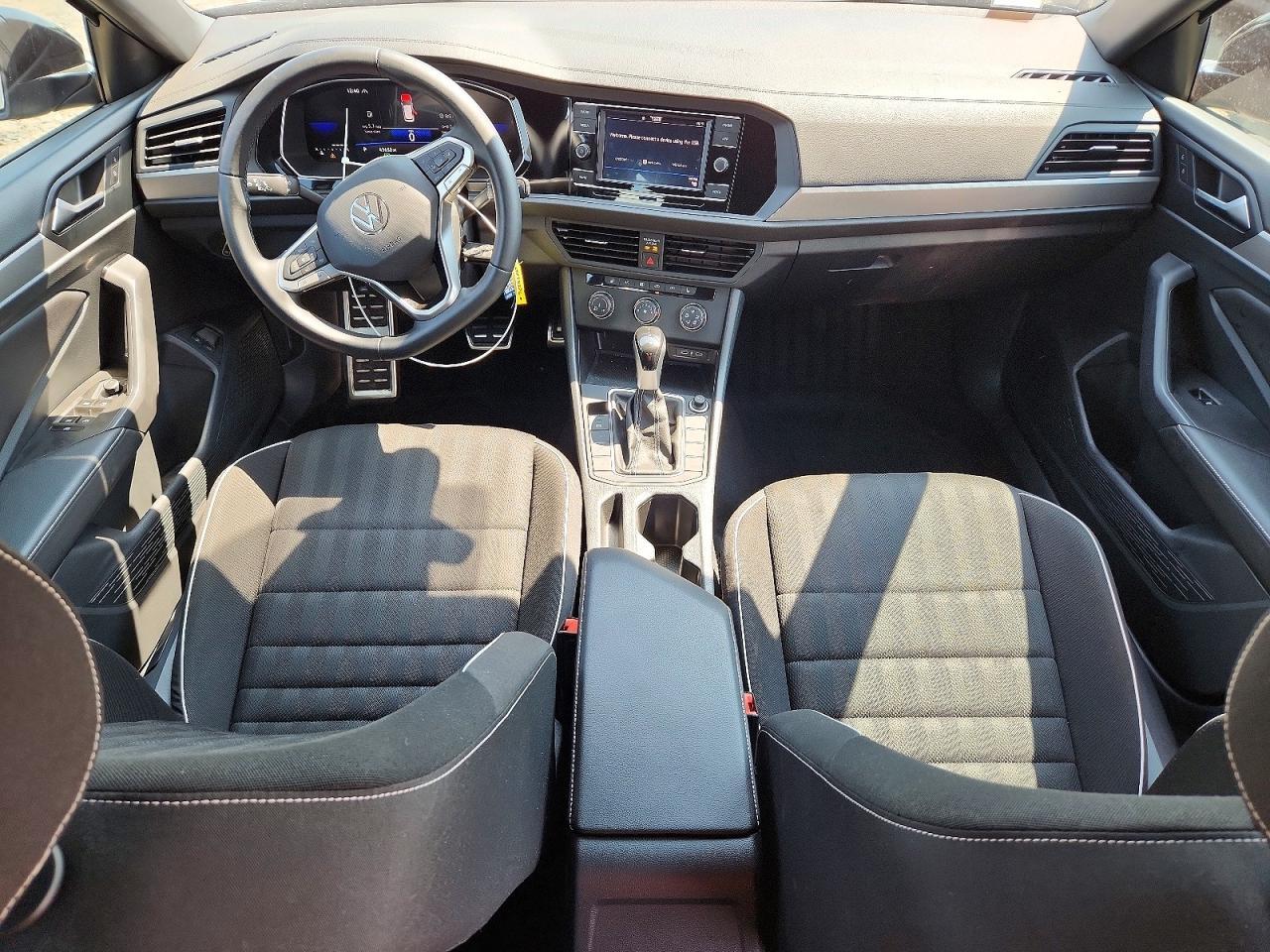 2024 Volkswagen Jetta Sport - zdjęcie 8
