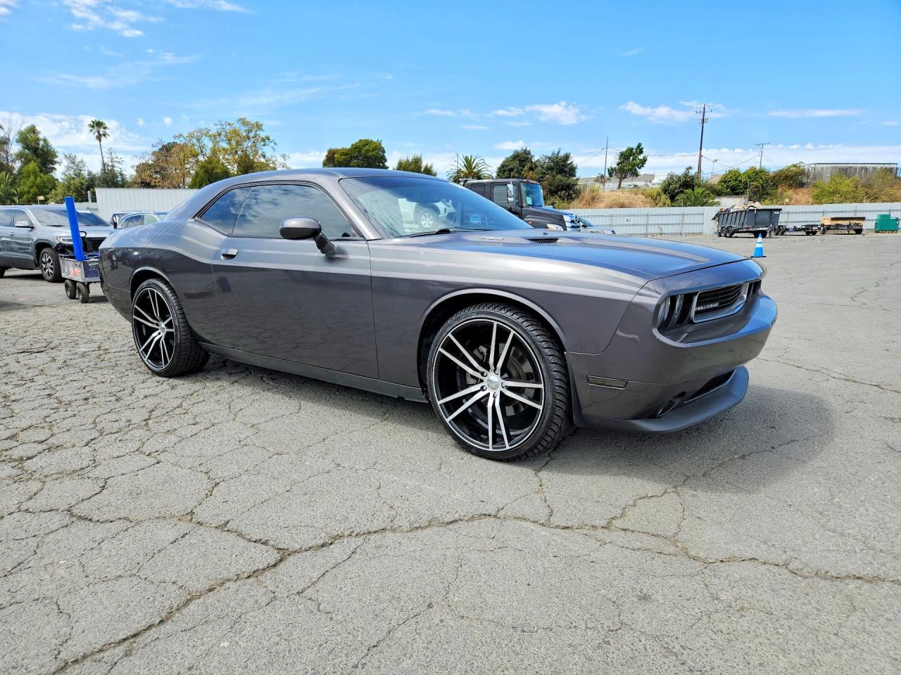 2013 Dodge Challenger R/T - zdjęcie 4