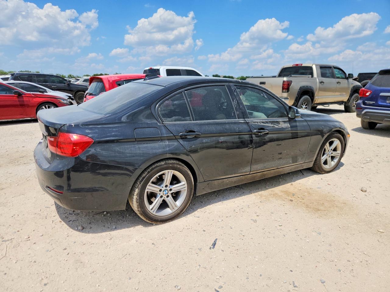 2014 BMW 320 I - zdjęcie 3