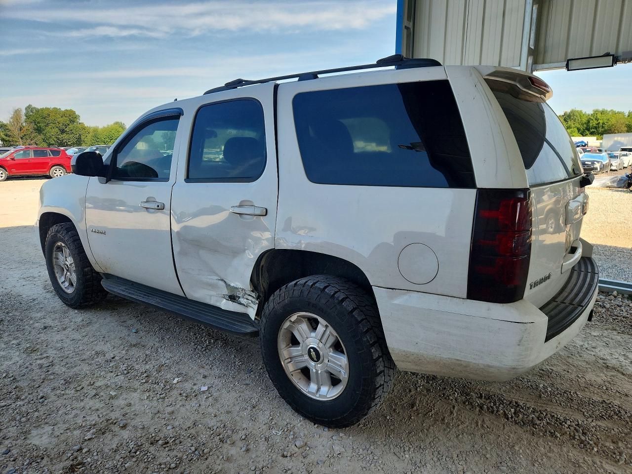 2013 Chevrolet Tahoe K1500 Ls - zdjęcie 2