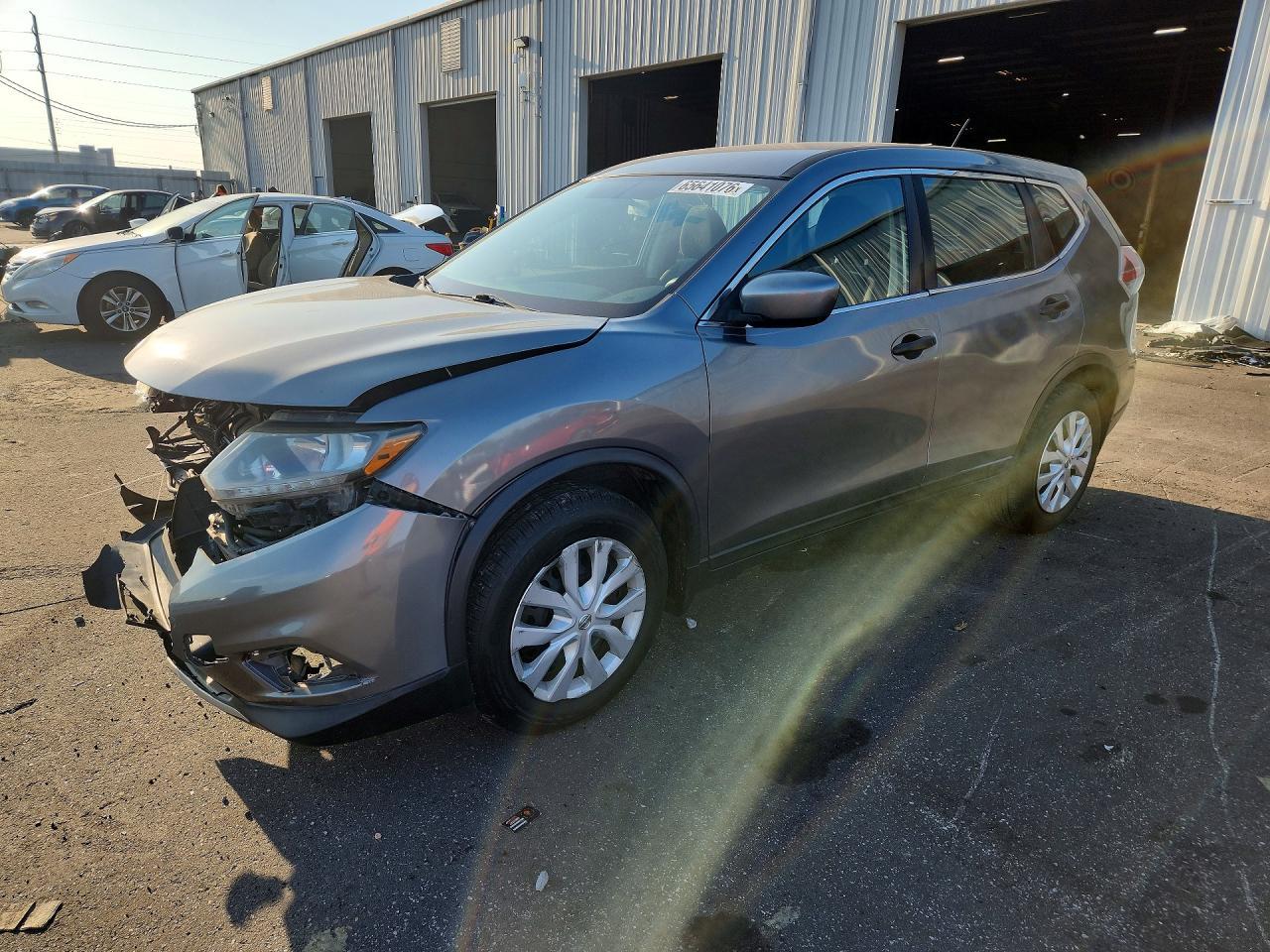 2016 Nissan Rogue S - zdjęcie główne