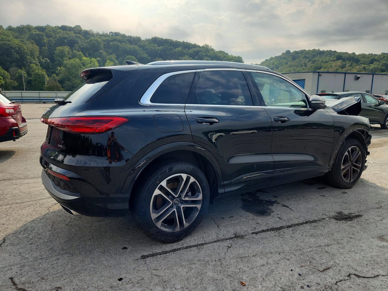 2025 Audi Q5 Premium - zdjęcie 3