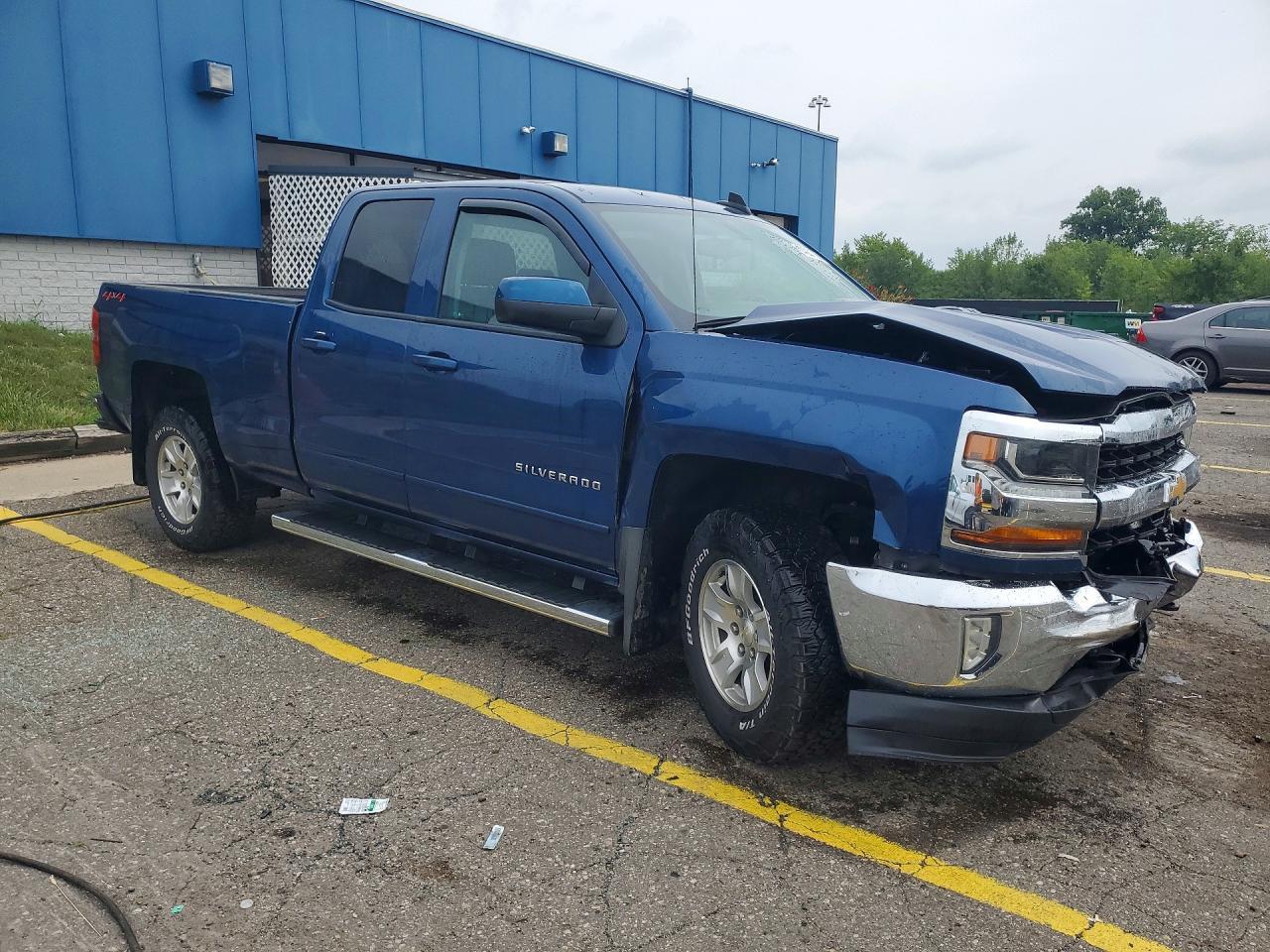 Chevrolet Silverado - zdjęcie 4