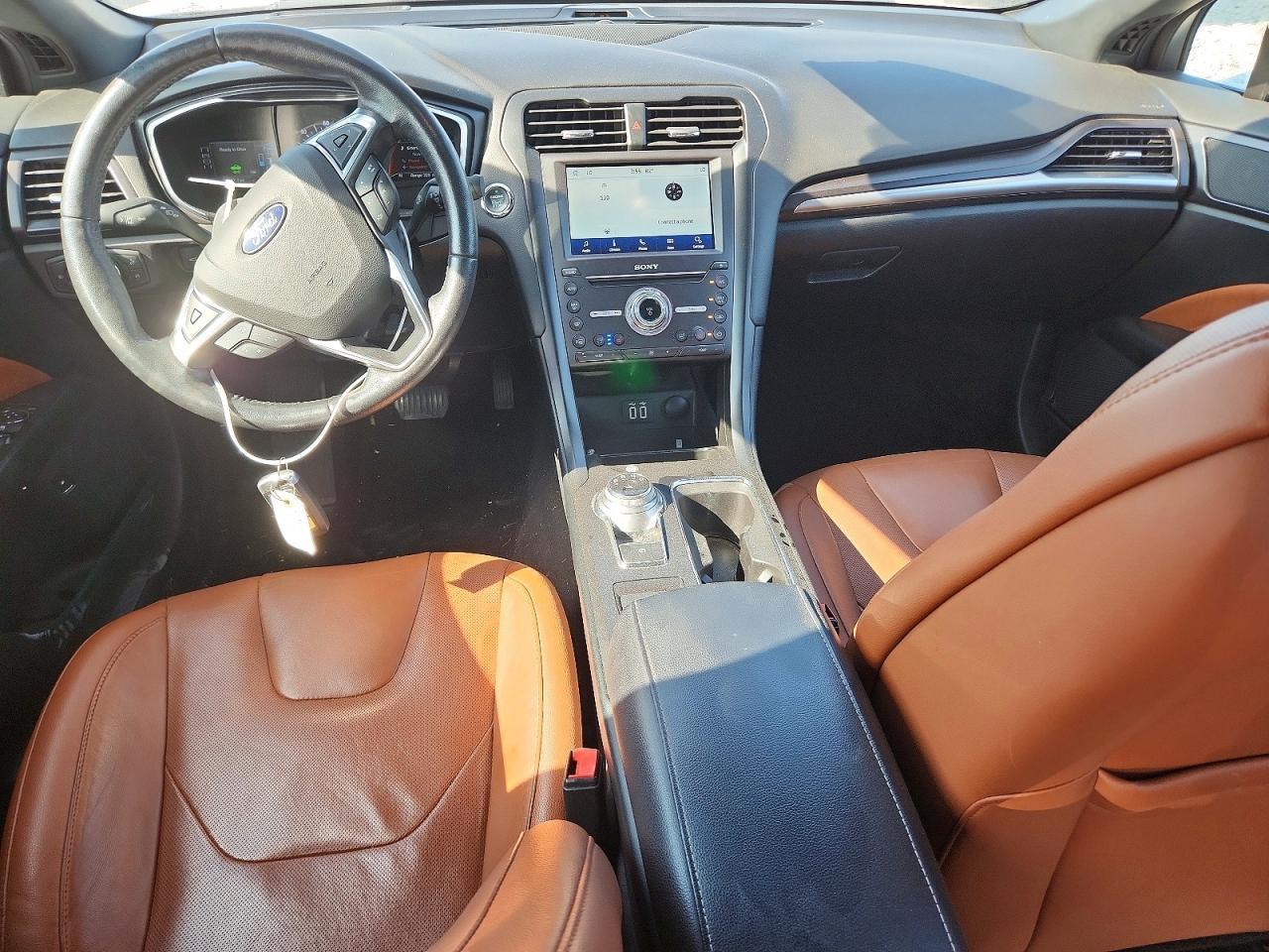 2019 Ford Fusion Titanium - zdjęcie 8