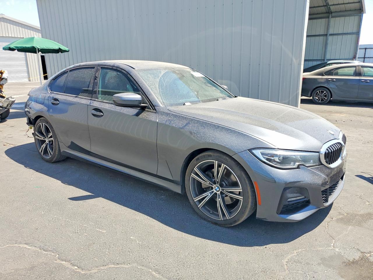 2020 BMW 330I - zdjęcie 4