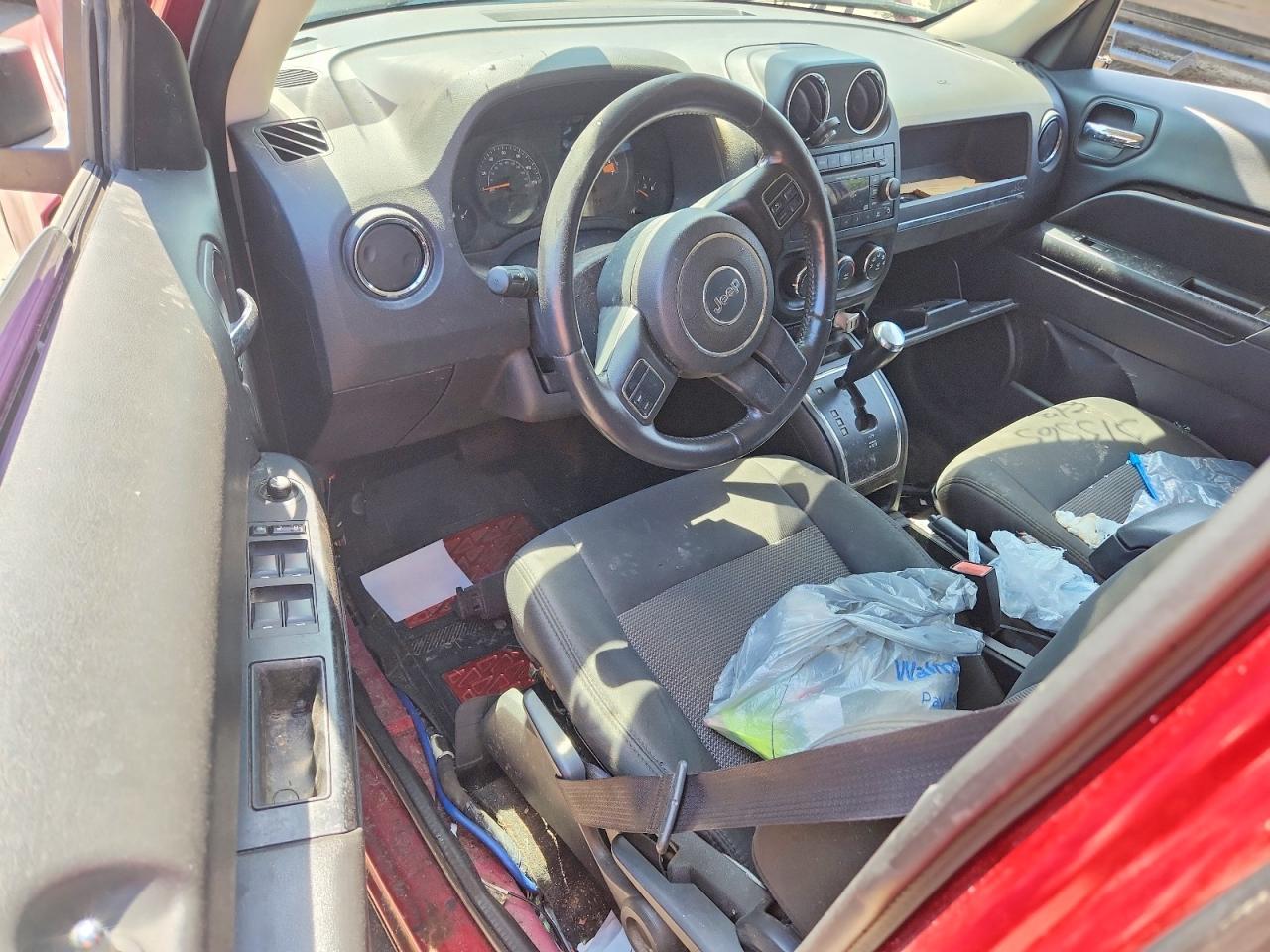 2014 Jeep Patriot Latitude - zdjęcie 8