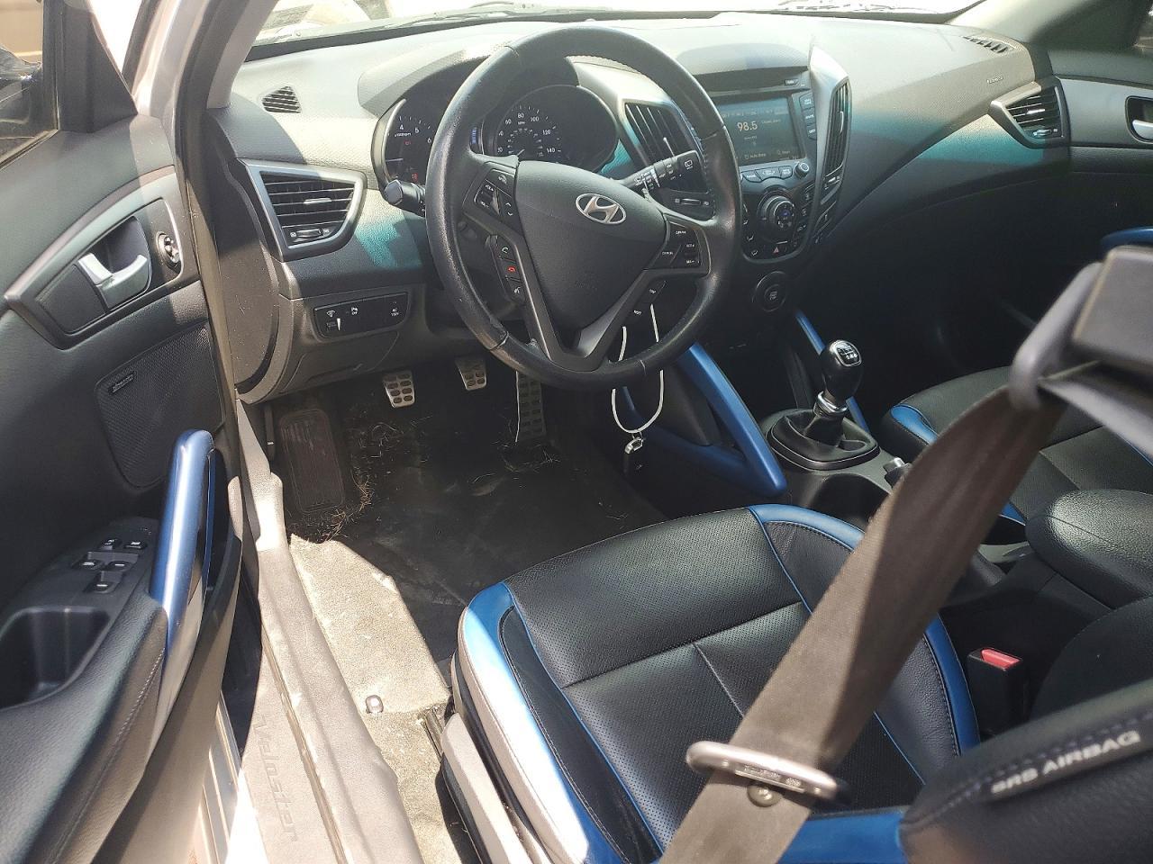 2013 Hyundai Veloster Turbo - zdjęcie 8