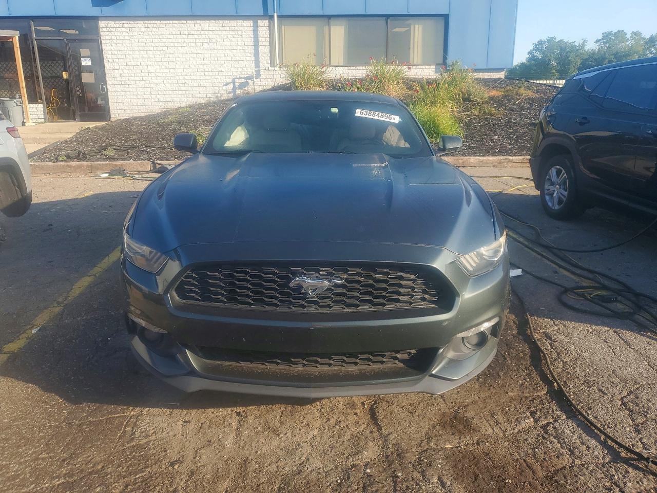 2015 Ford Mustang - zdjęcie 5