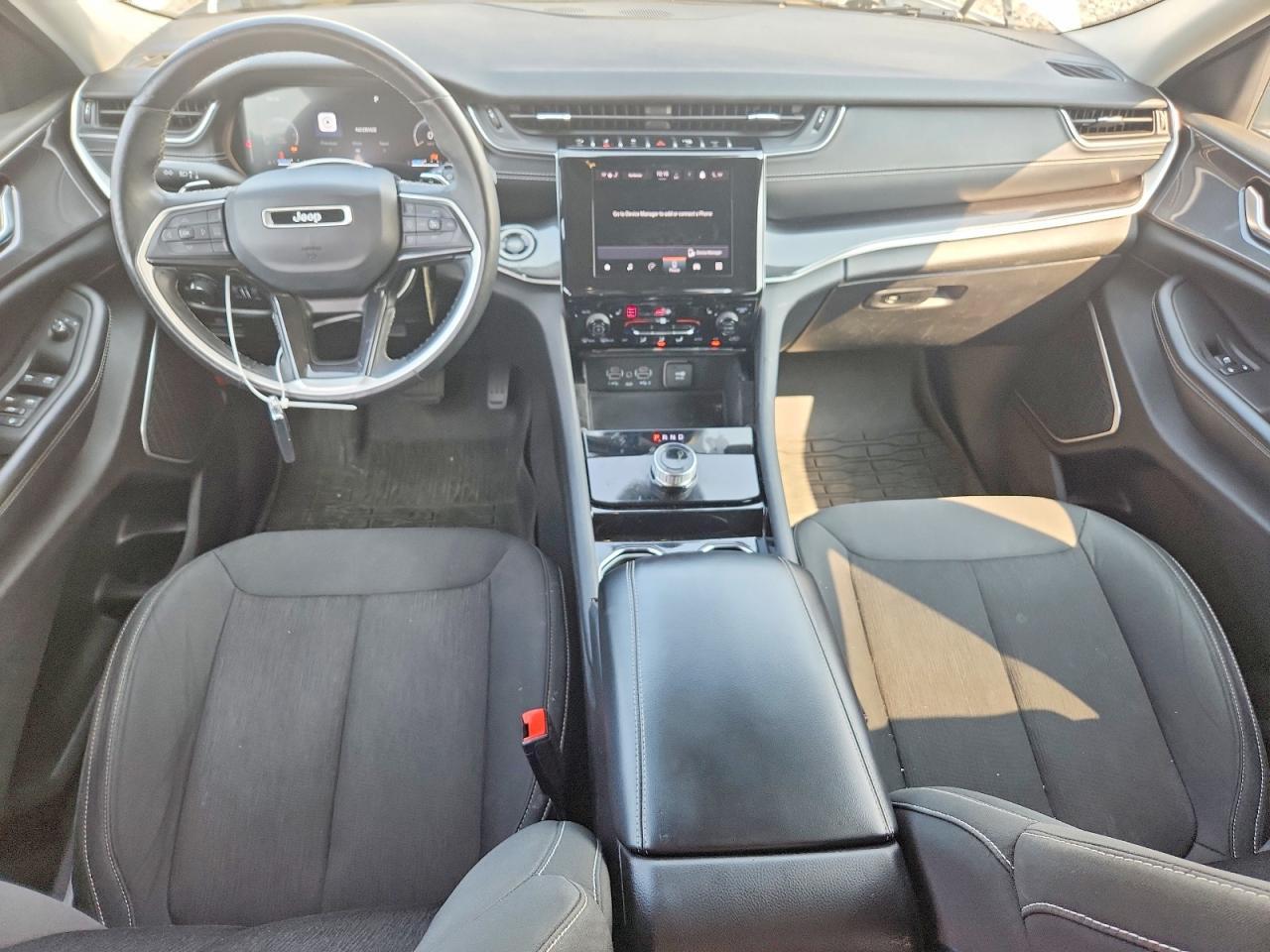 2022 Jeep Grand Cherokee Laredo - zdjęcie 8