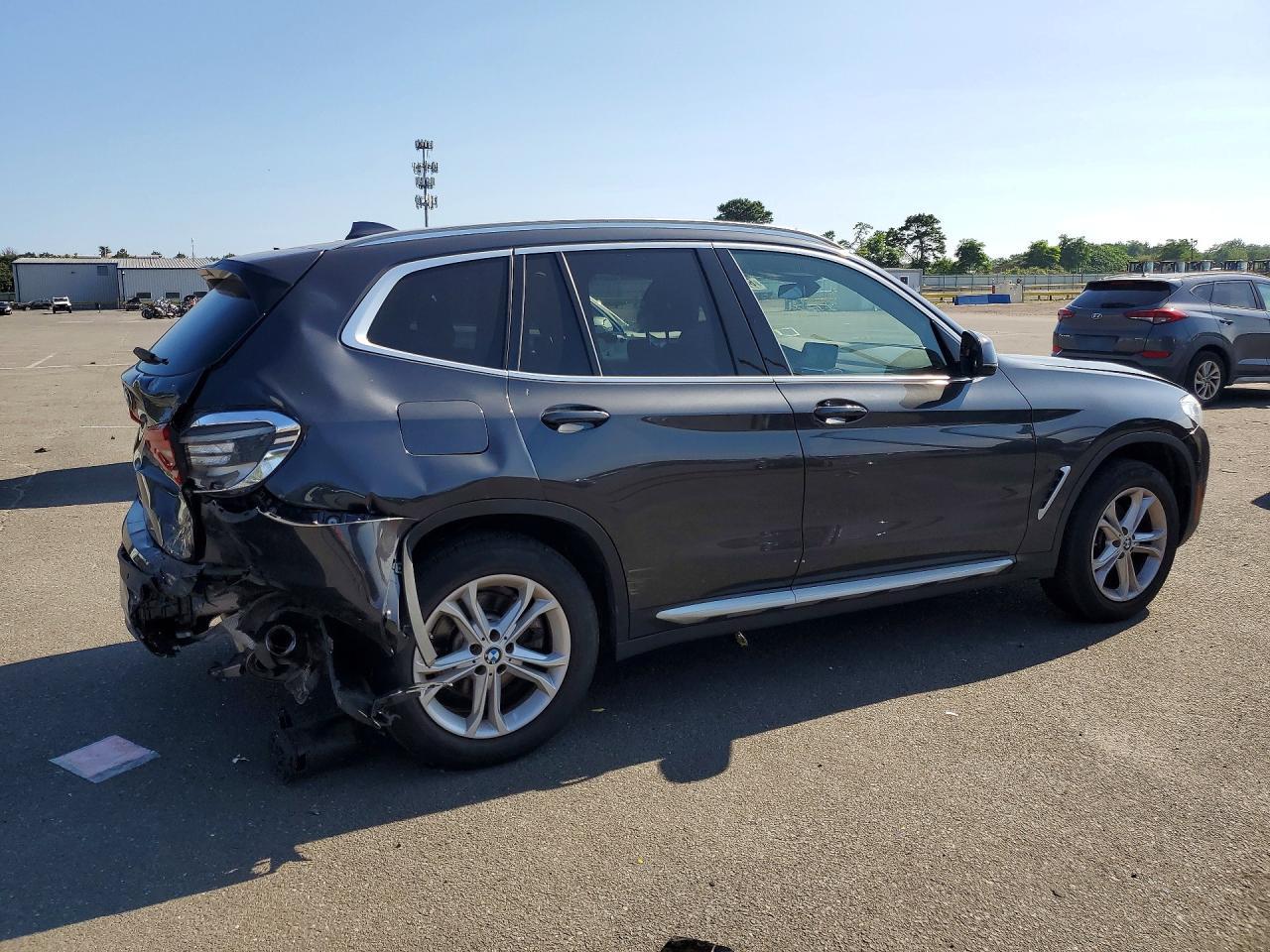 2021 BMW X3 xDrive30I - zdjęcie 3