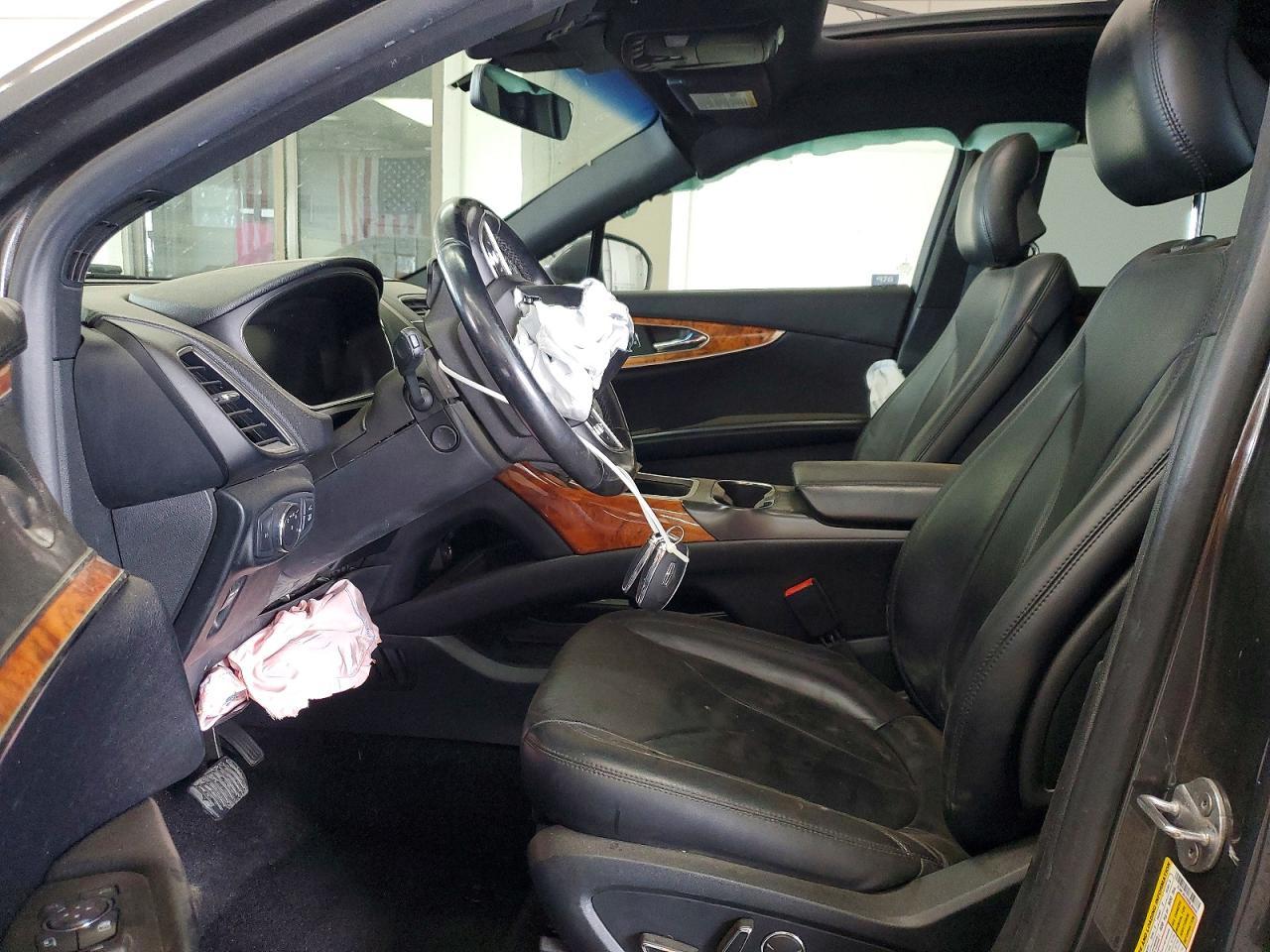 2019 Lincoln Nautilus Reserve - zdjęcie 7