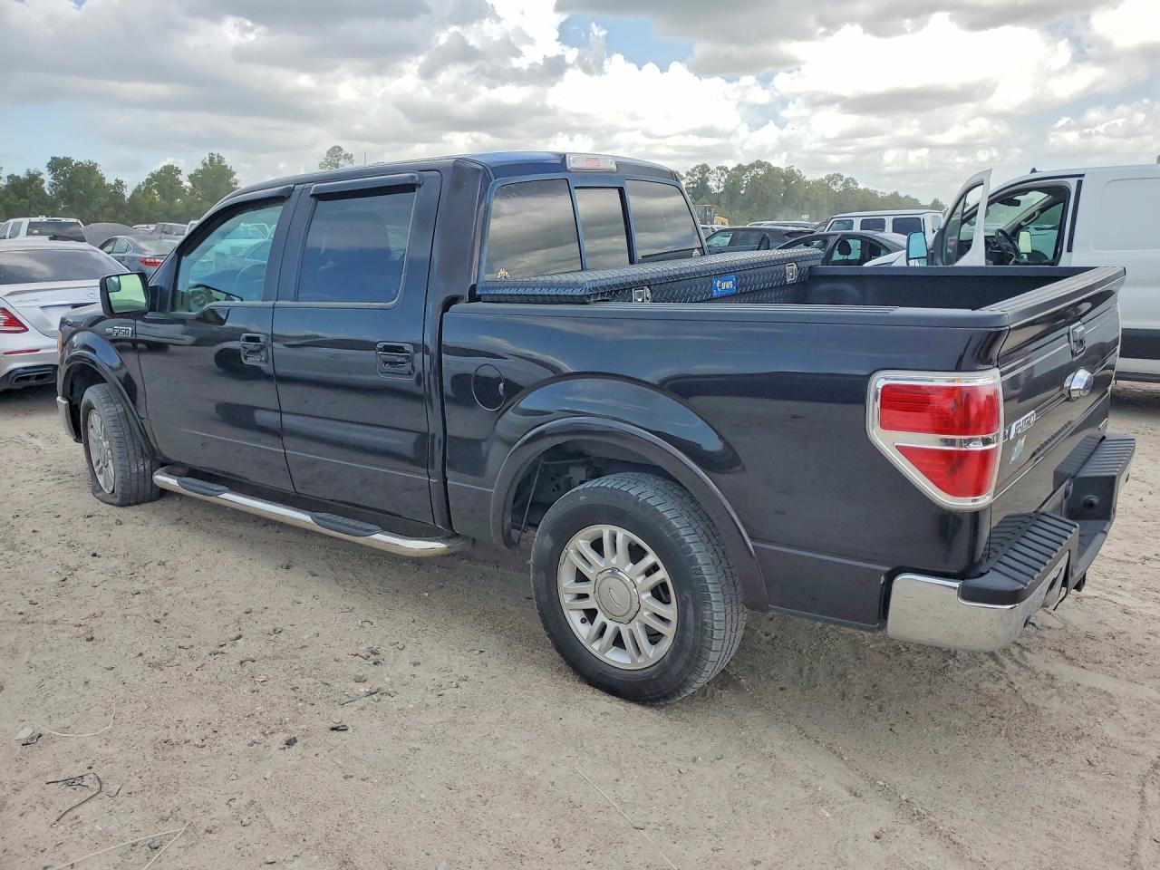 2013 Ford F150 Supercrew - zdjęcie 2