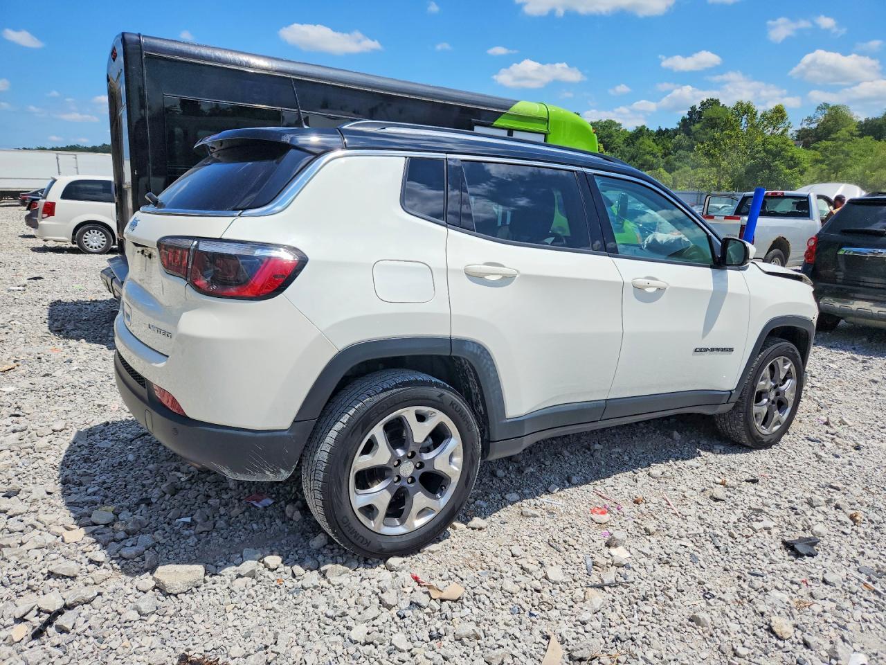 2021 Jeep Compass Limited - zdjęcie 3