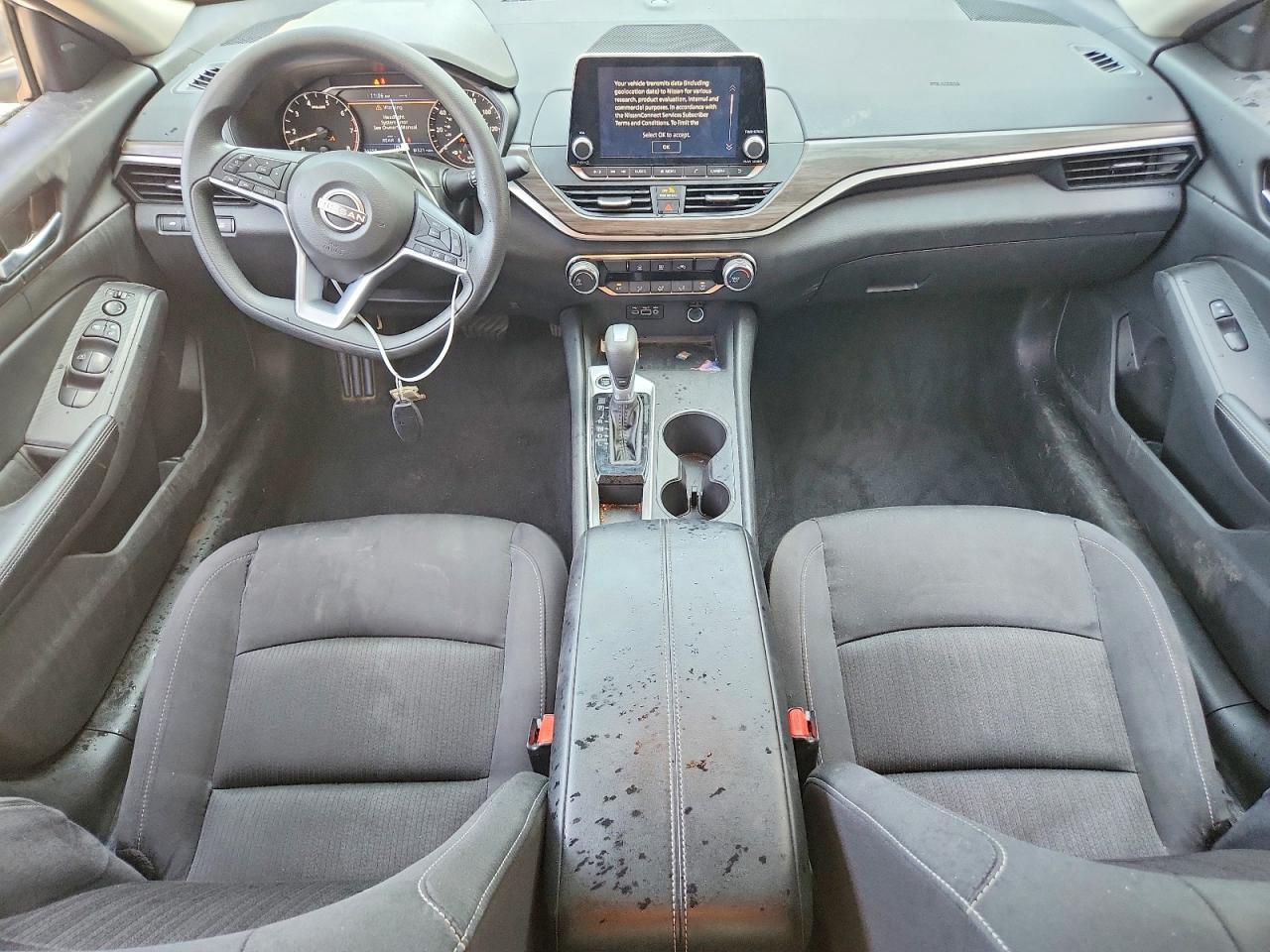 2025 Nissan Altima Sv - zdjęcie 8