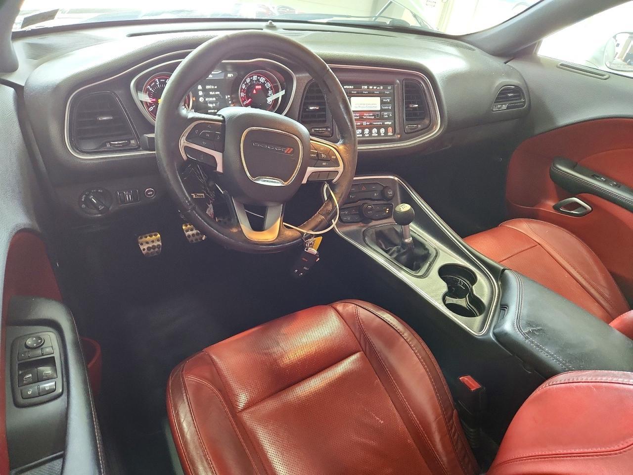 2016 Dodge Challenger R/T - zdjęcie 8