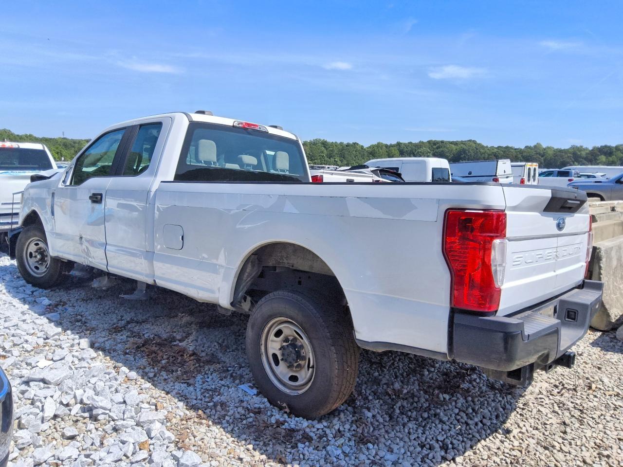 2022 Ford F250 Super Duty - zdjęcie 2
