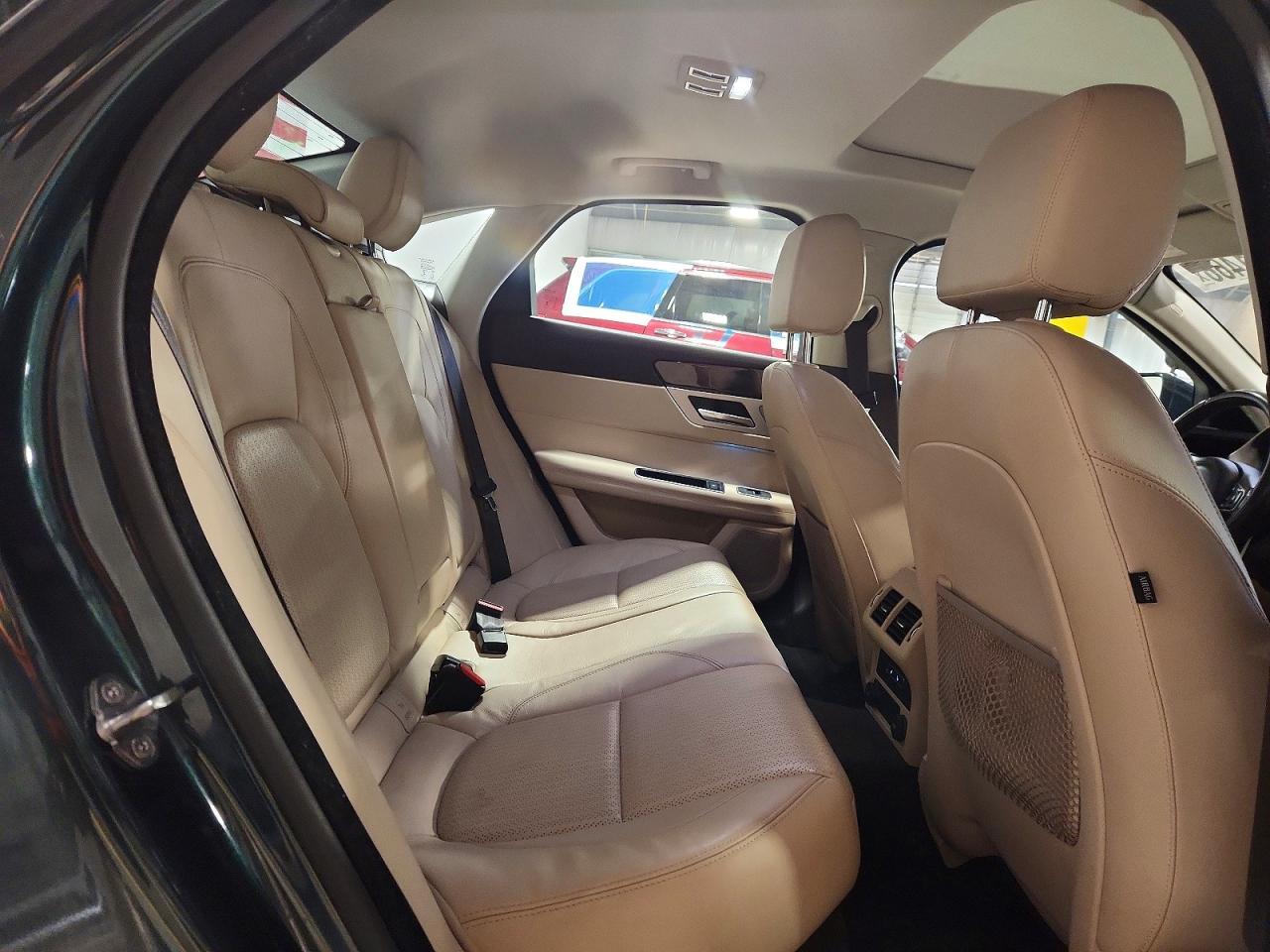 2016 Jaguar Xf Prestige - zdjęcie 10