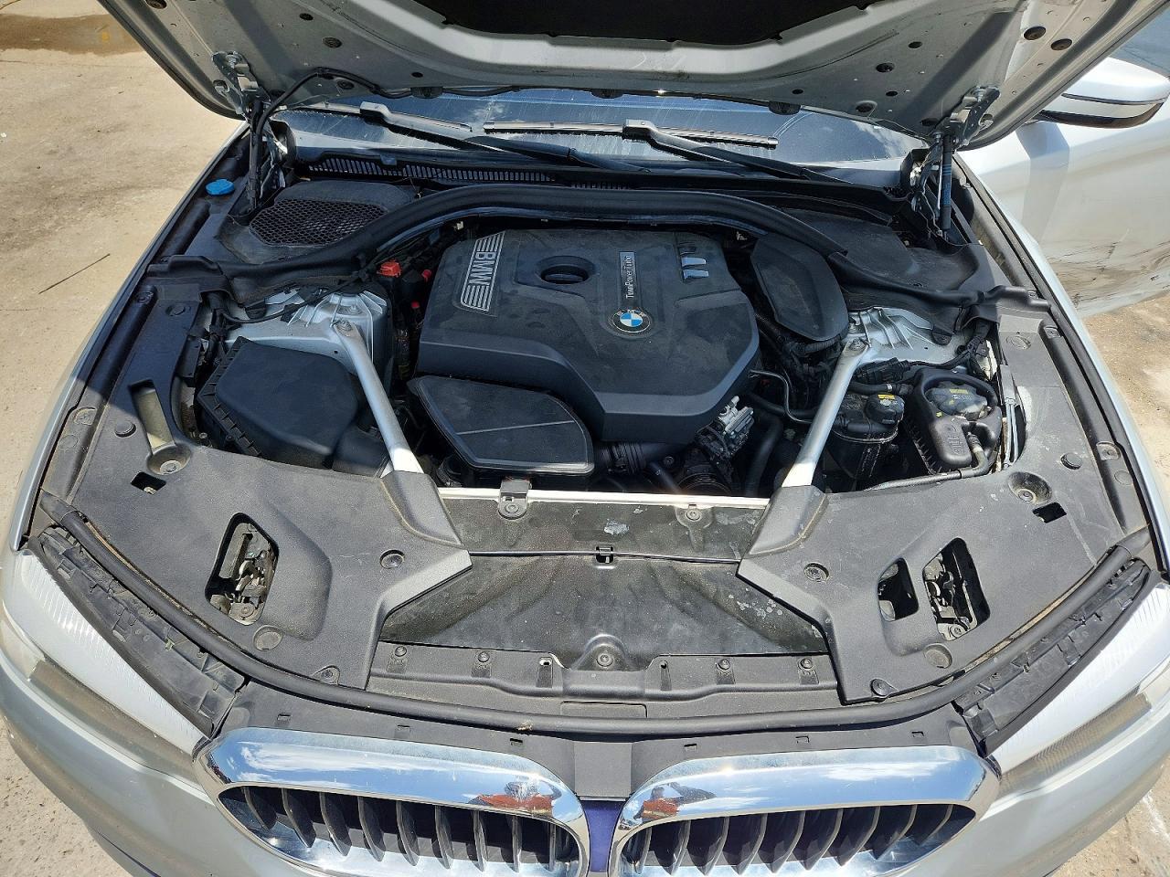 2019 BMW 530 I - zdjęcie 11