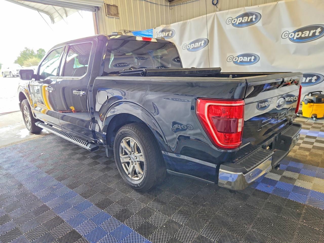 2022 Ford F150 Supercrew - zdjęcie 2