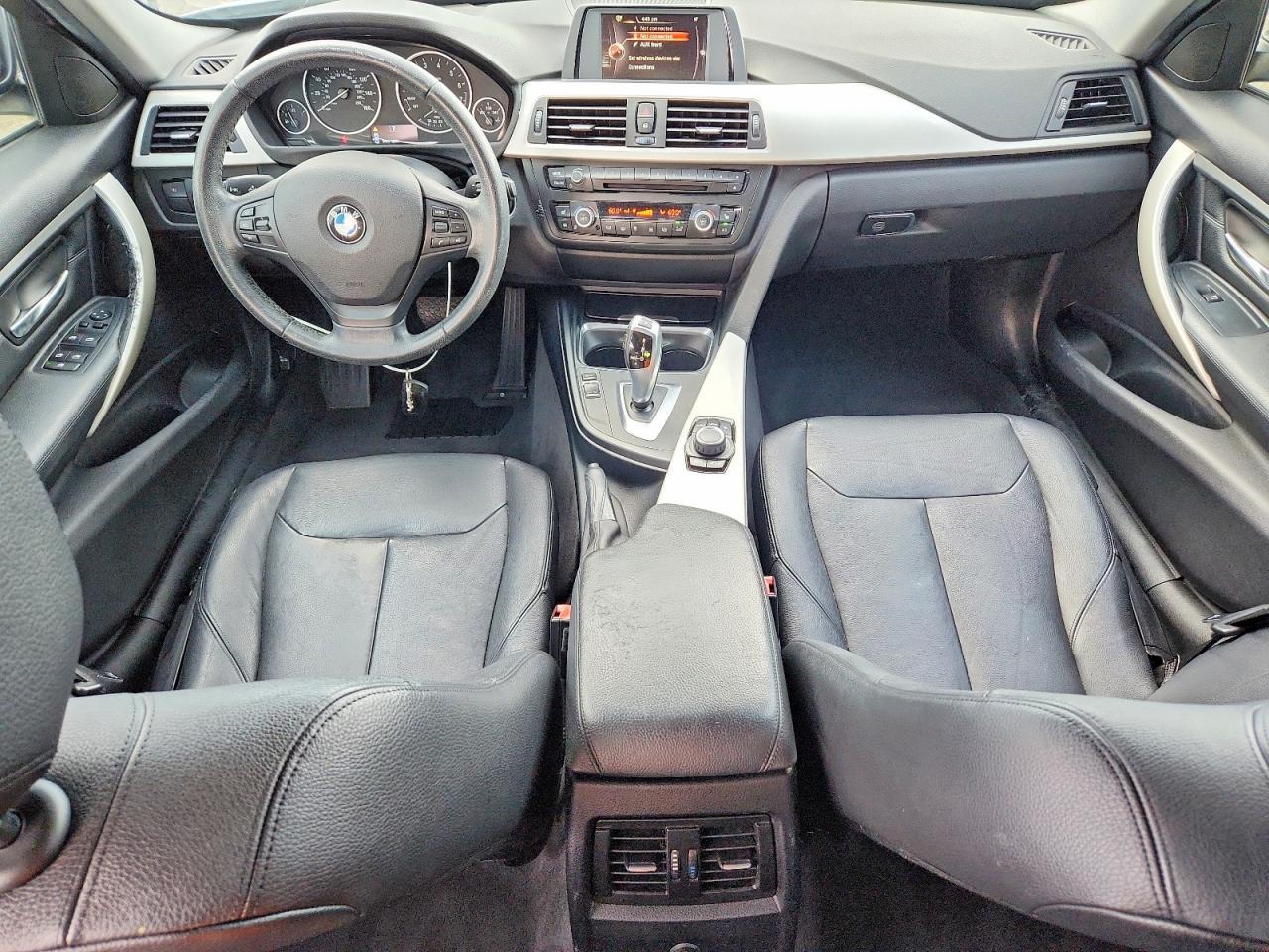 2015 BMW 320 I - zdjęcie 8