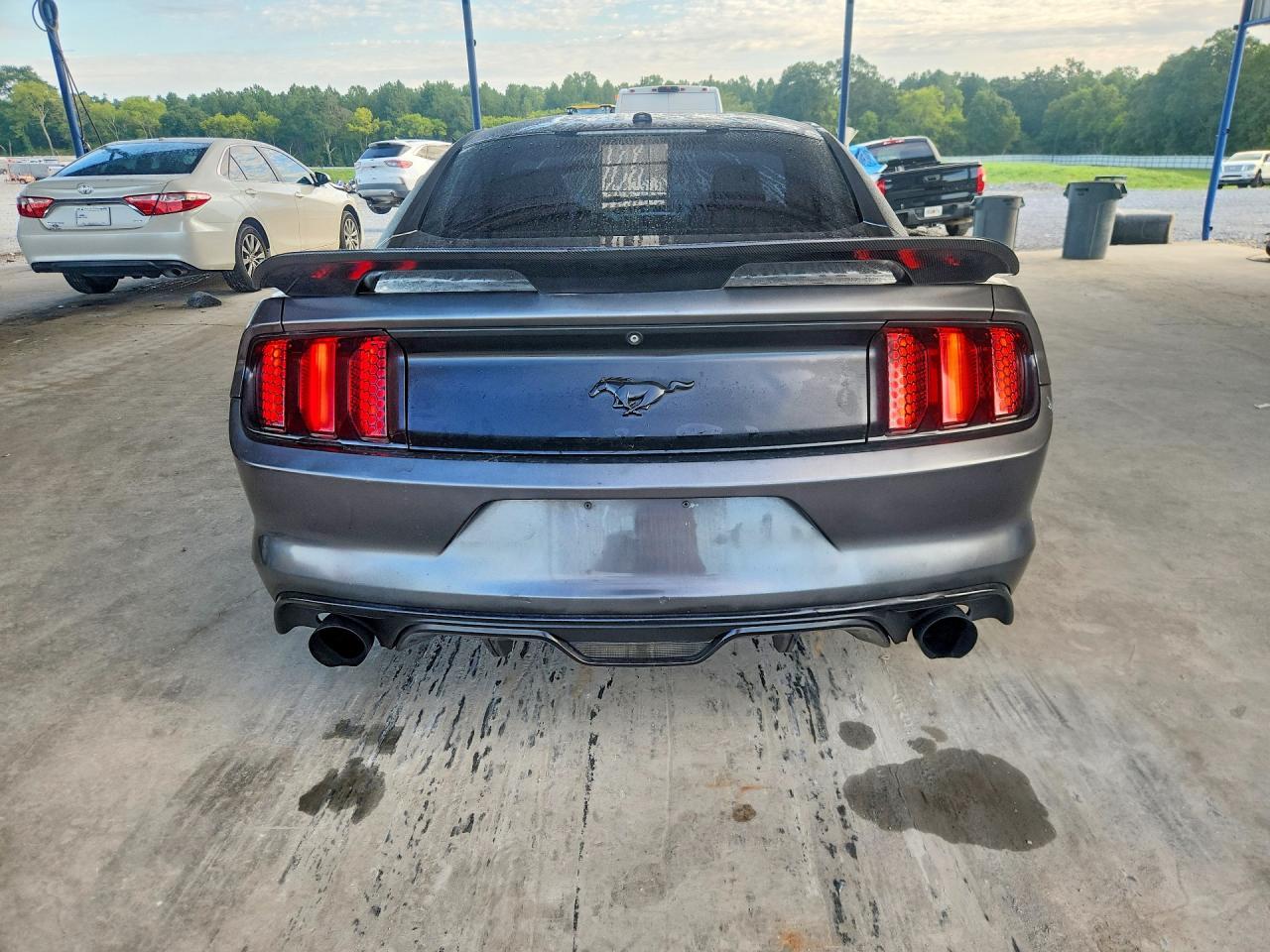 2015 Ford Mustang - zdjęcie 6