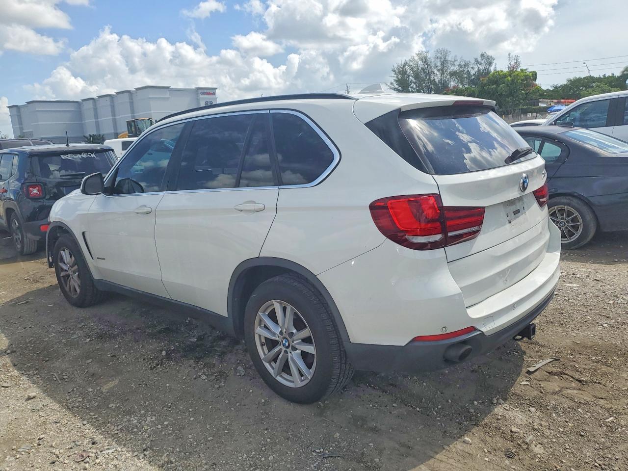 2015 BMW X5 xDrive35I - zdjęcie 2