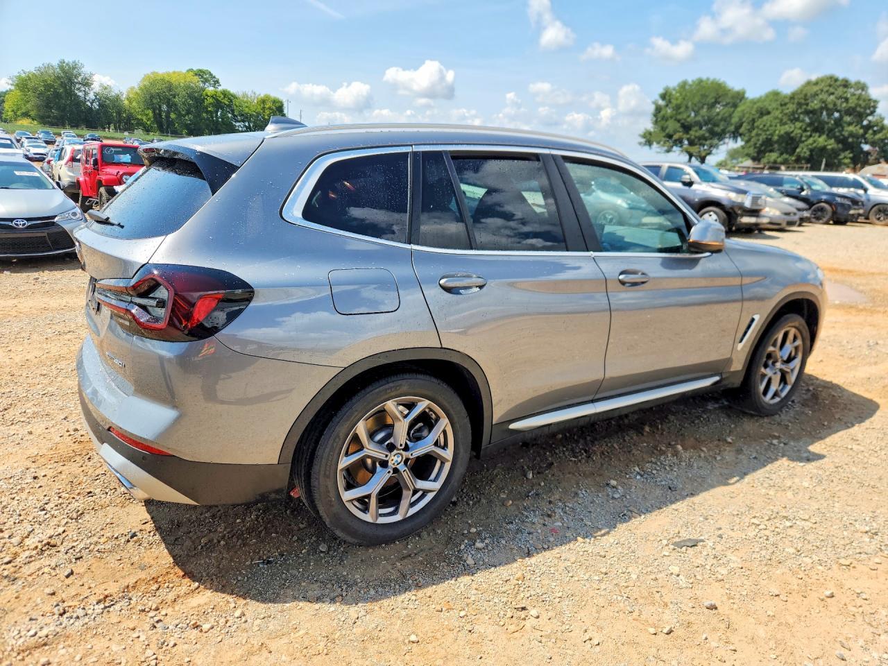 2023 BMW X3 xDrive30I - zdjęcie 3