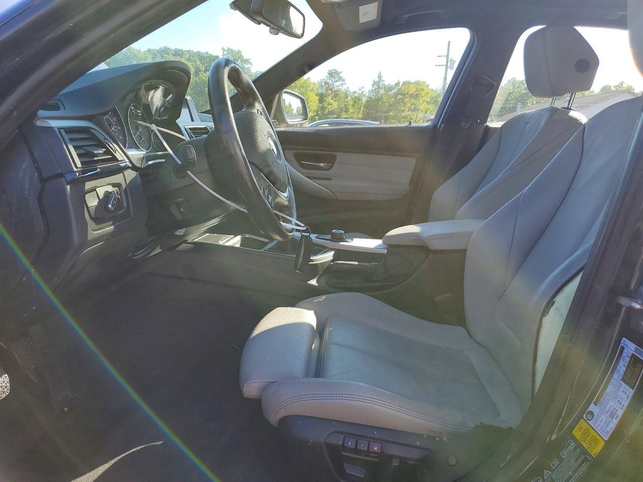 2013 BMW Seria 3 335i - zdjęcie 7