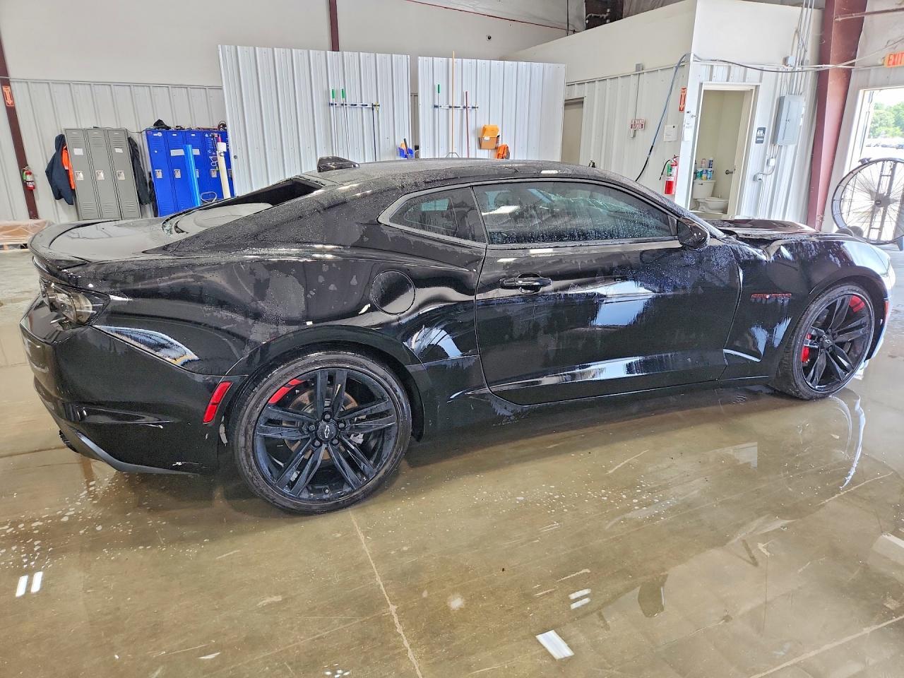 2021 Chevrolet Camaro Lt - zdjęcie 3