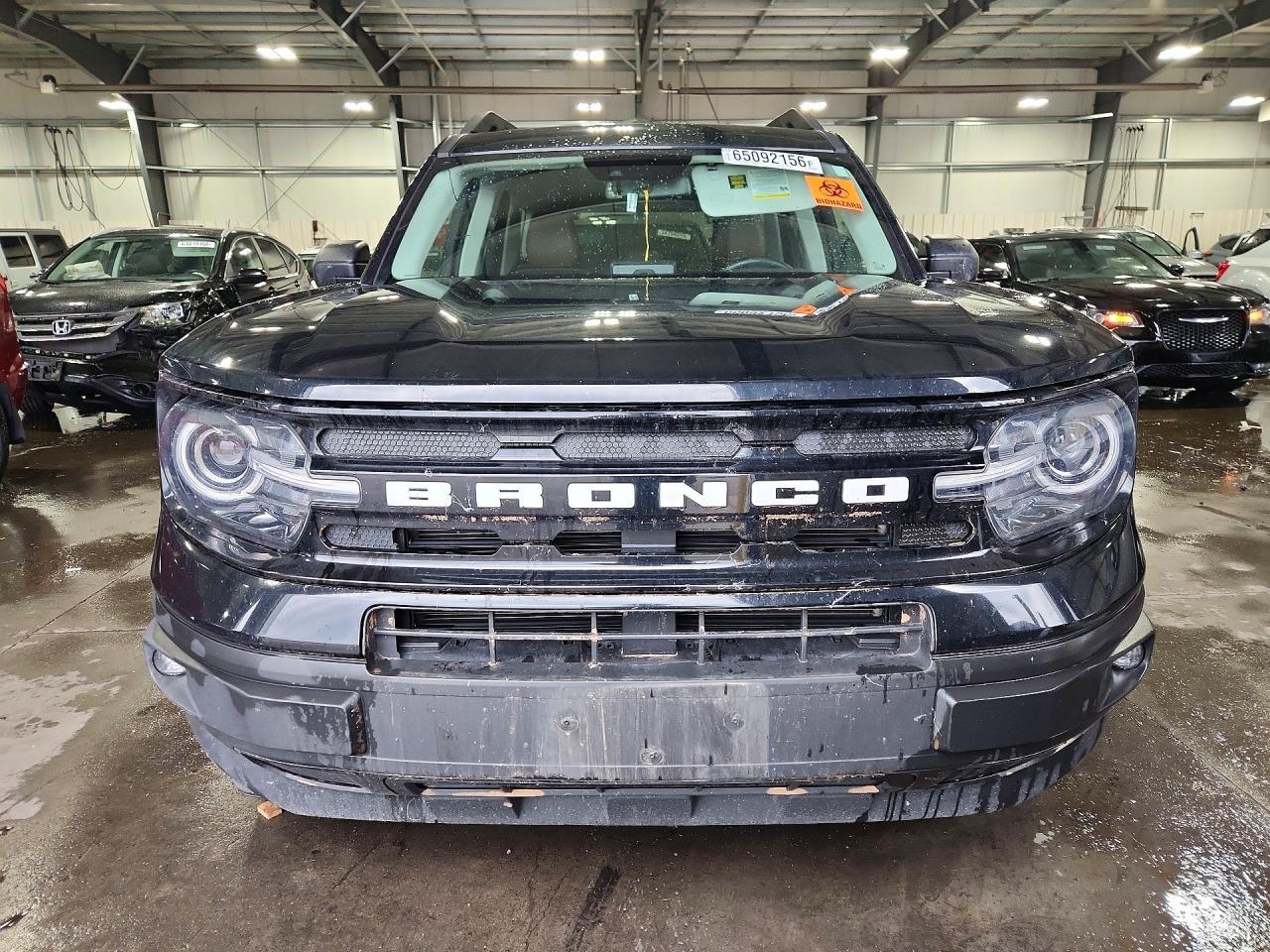 2023 Ford Bronco Sport Outer Banks - zdjęcie 5