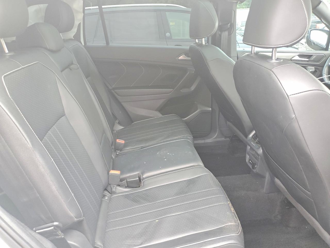 2022 Volkswagen Tiguan Se R-Line Black - zdjęcie 11