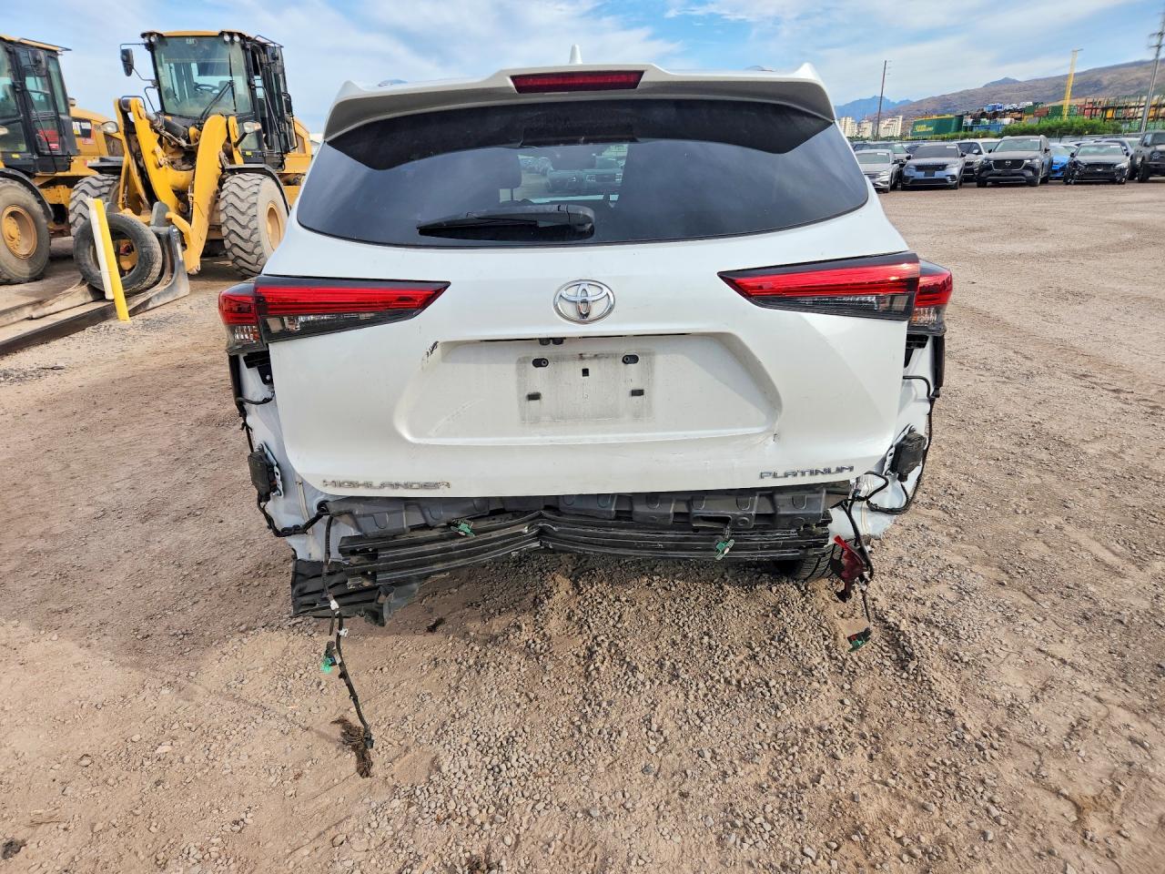 2022 Toyota Highlander Platinum - zdjęcie 6