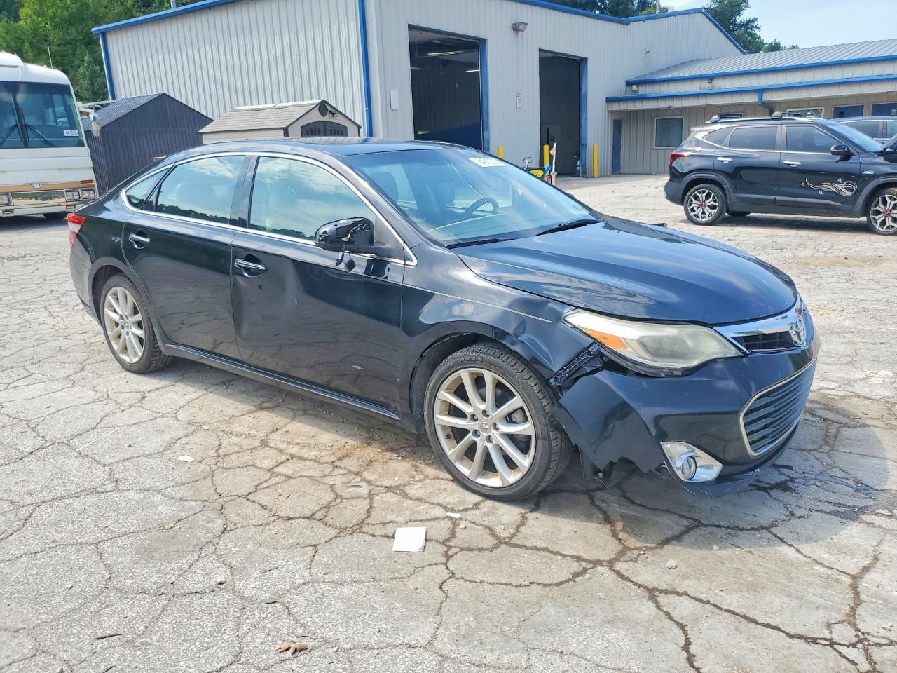 2013 Toyota Avalon Limited - zdjęcie 4