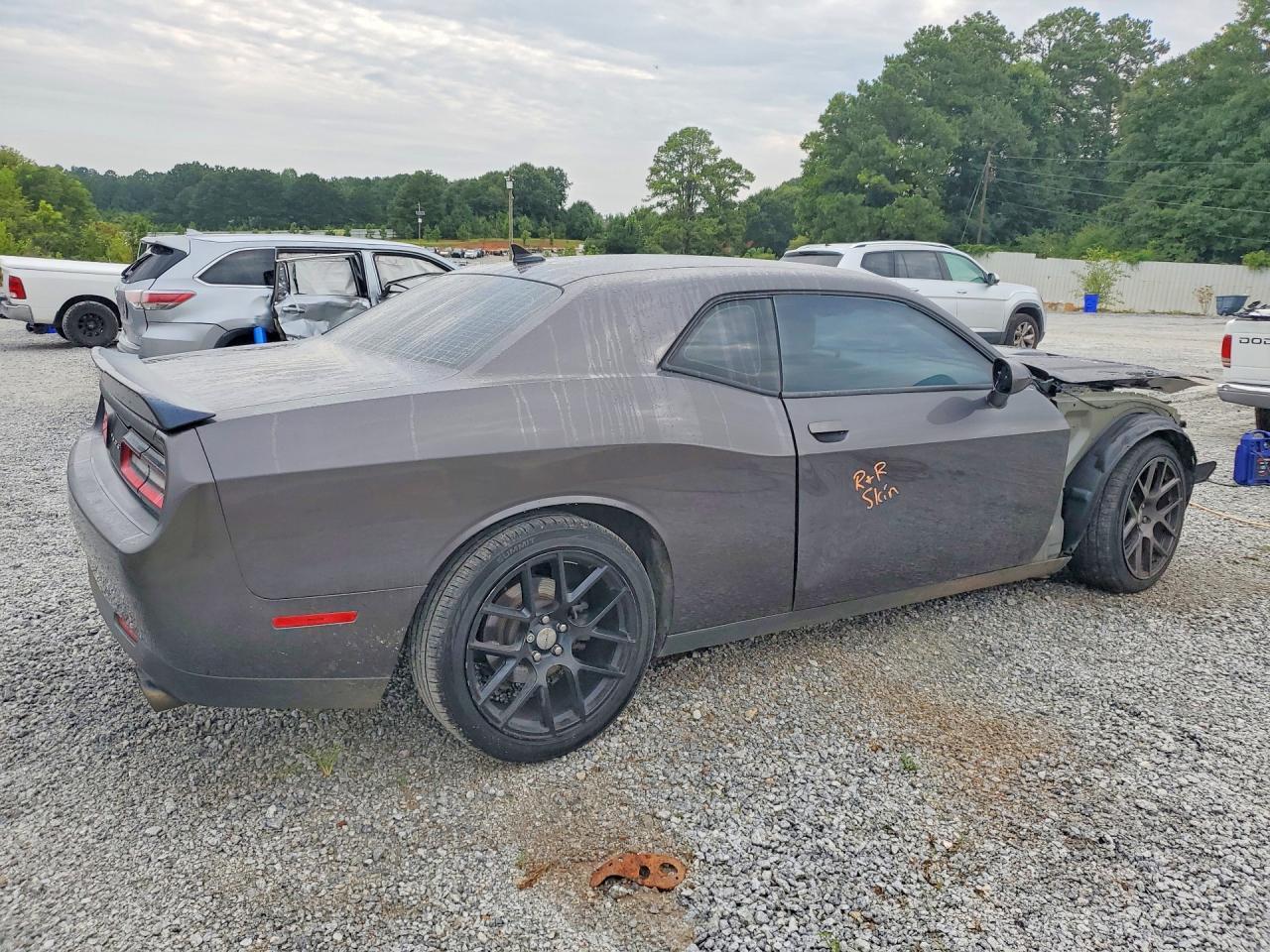 2016 Dodge Challenger R/T - zdjęcie 3